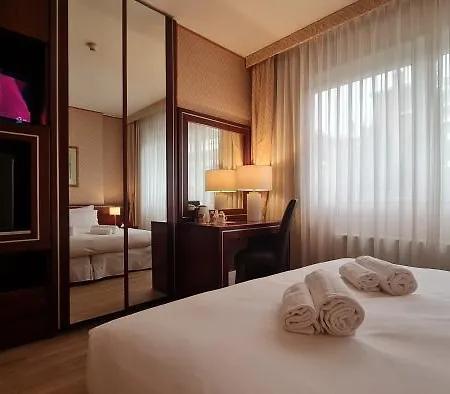 Garden Michelangelo 4*